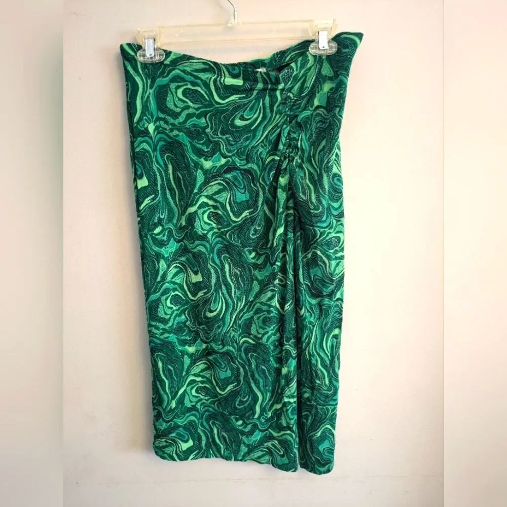 Diane Von Furstenburg Cybele Green Skirt Size XS Artsy